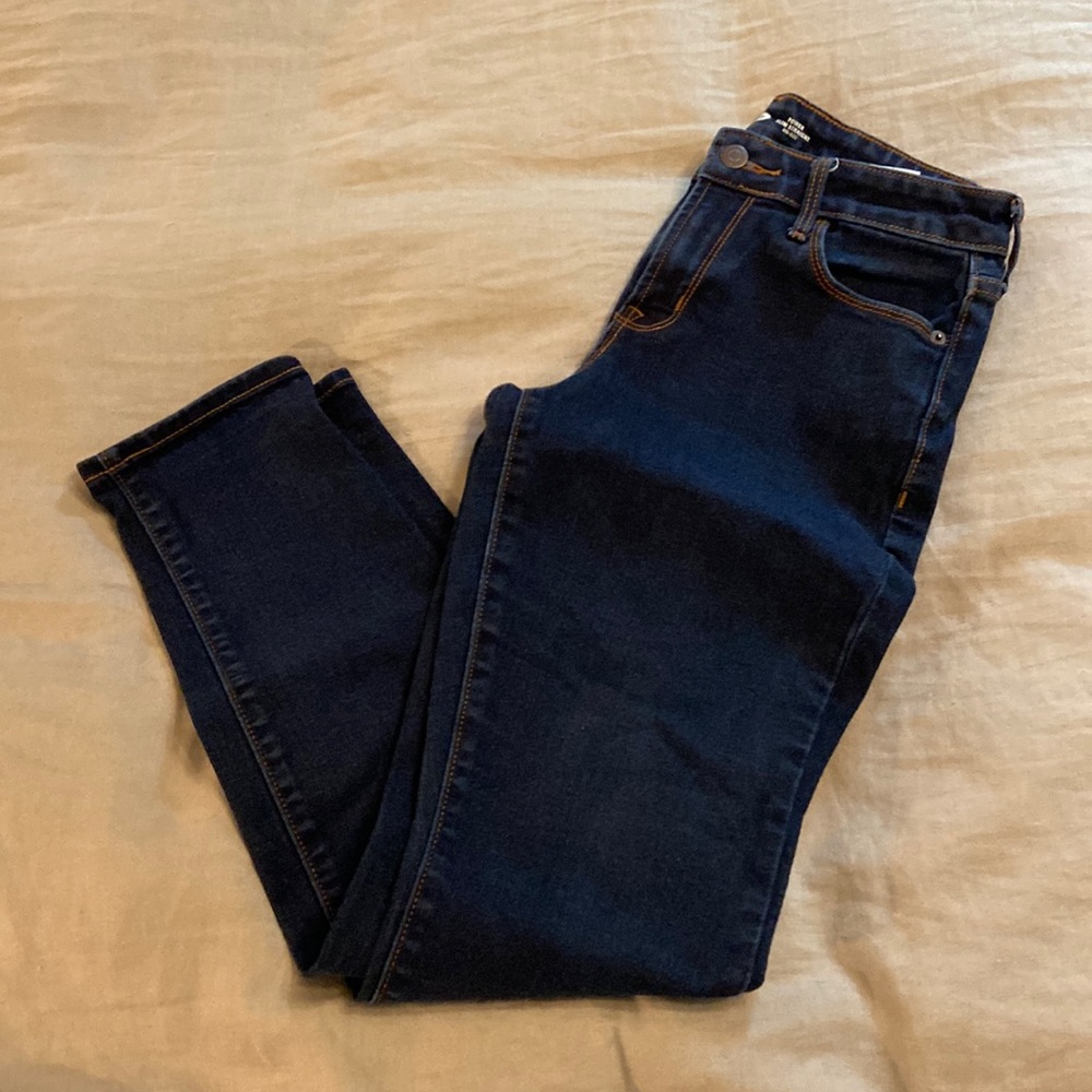 OLD NAVY straight leg, mid rise jeans